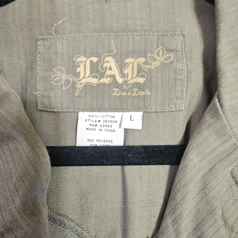 Cute Jacket - Picture 4 of 4